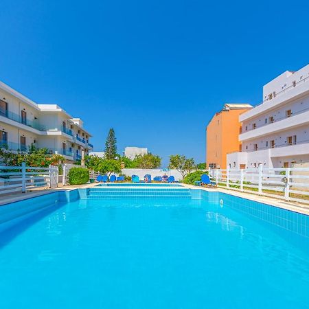Athina Inn Херсонисос Екстериор снимка