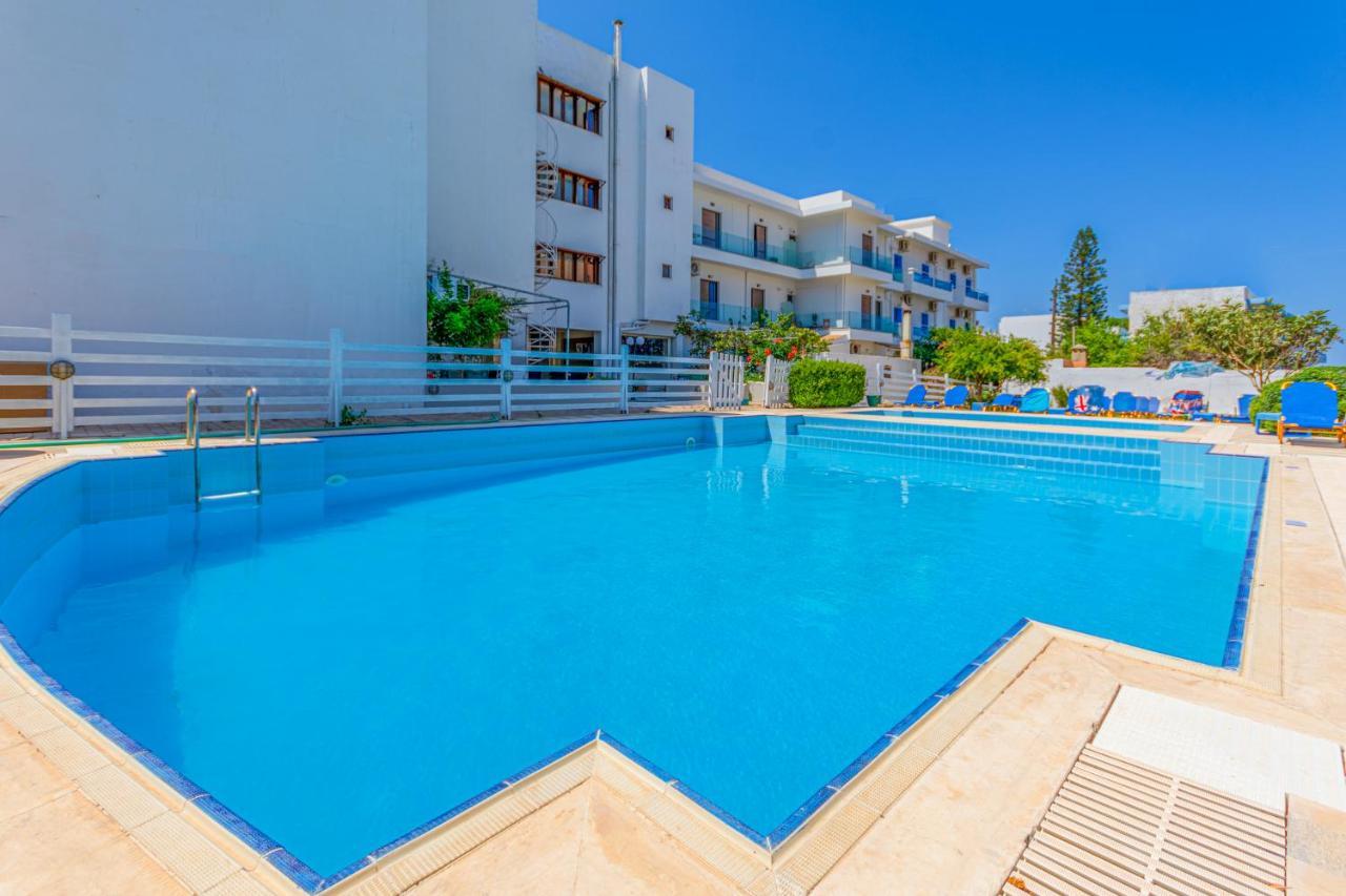 Athina Inn Херсонисос Екстериор снимка