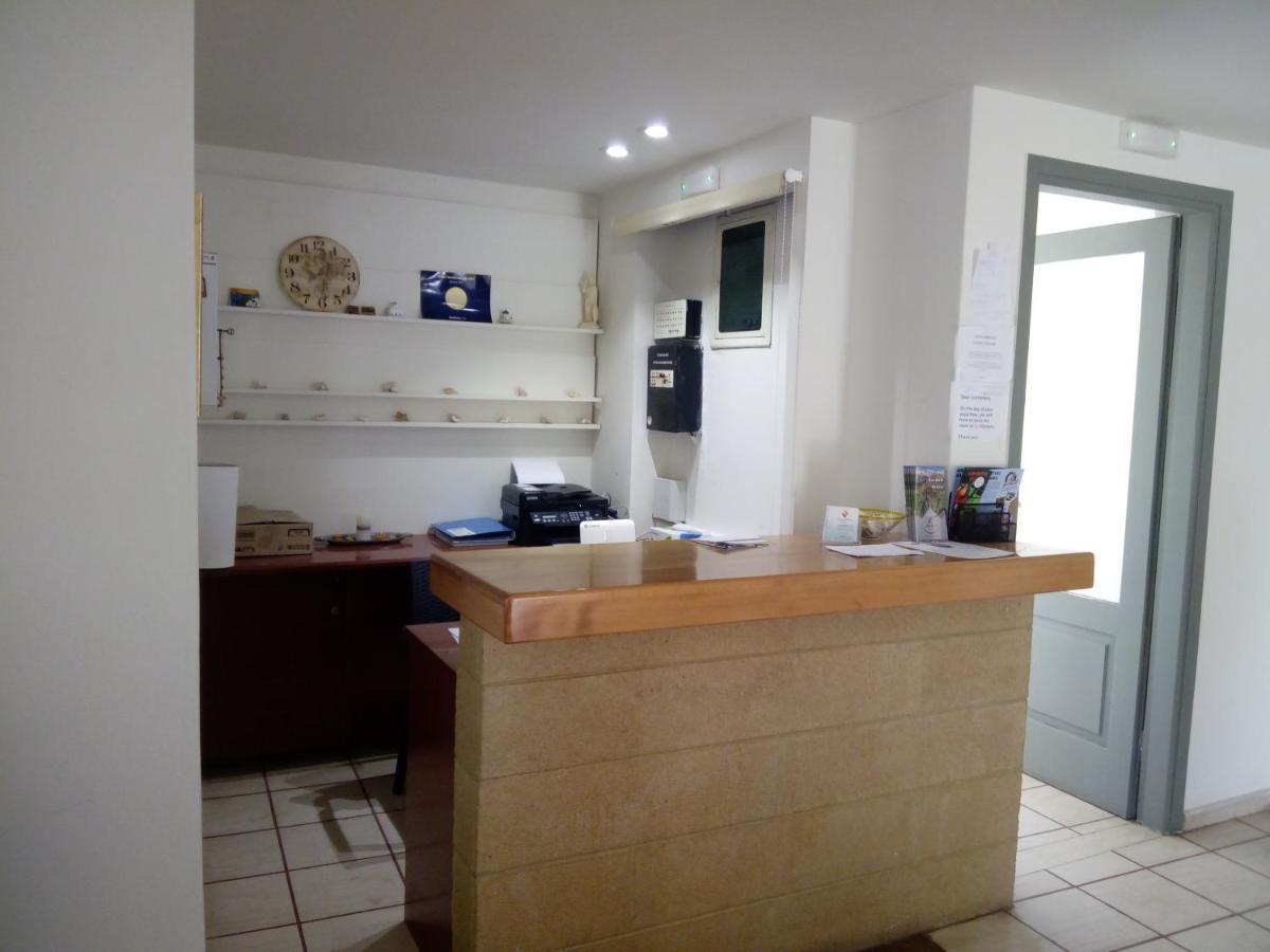 Athina Inn Херсонисос Екстериор снимка