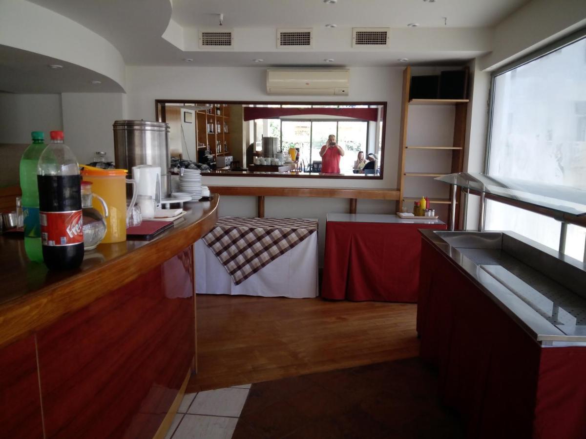 Athina Inn Херсонисос Екстериор снимка