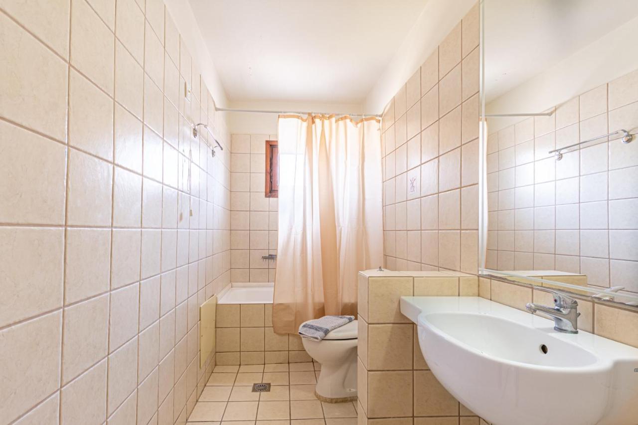 Athina Inn Херсонисос Екстериор снимка