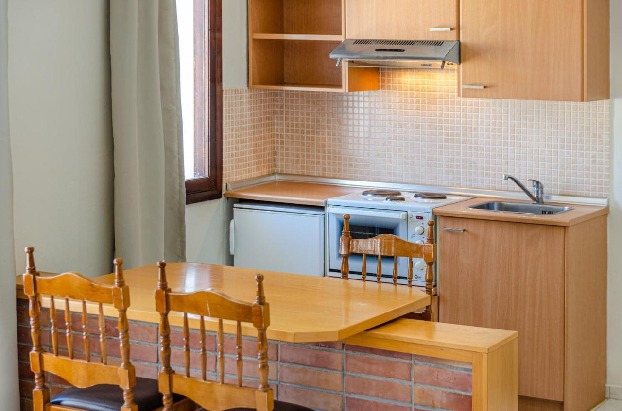 Athina Inn Херсонисос Екстериор снимка